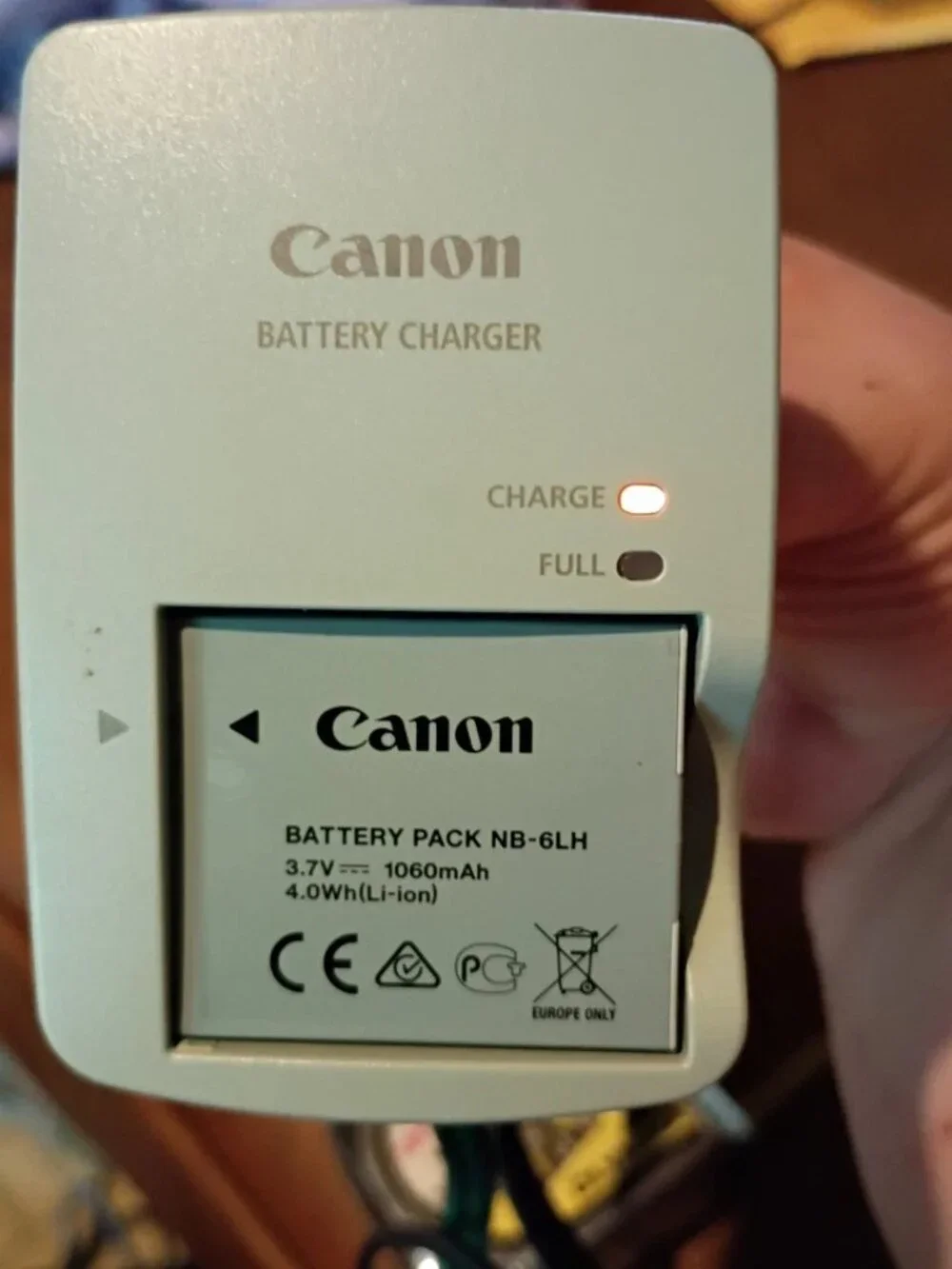 Canon CB-2LY Battery Charger w/ NB-6LH Battery Untested Battery Works